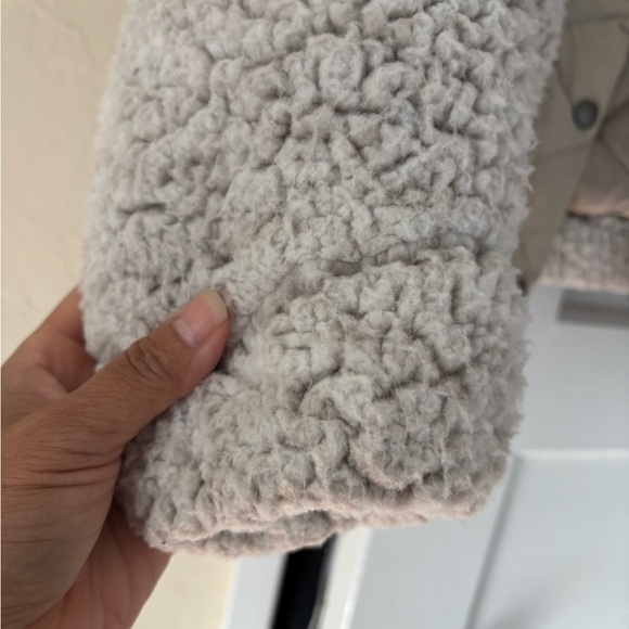 Blank NYC Teddy Jacket! - Picture 3 of 5